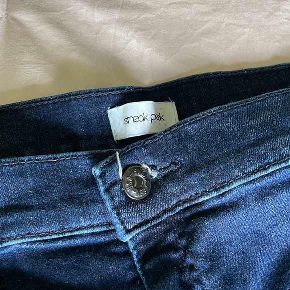 Sneak Peek bell/ flare bottom jeans size 7 - Picture 4 of 4